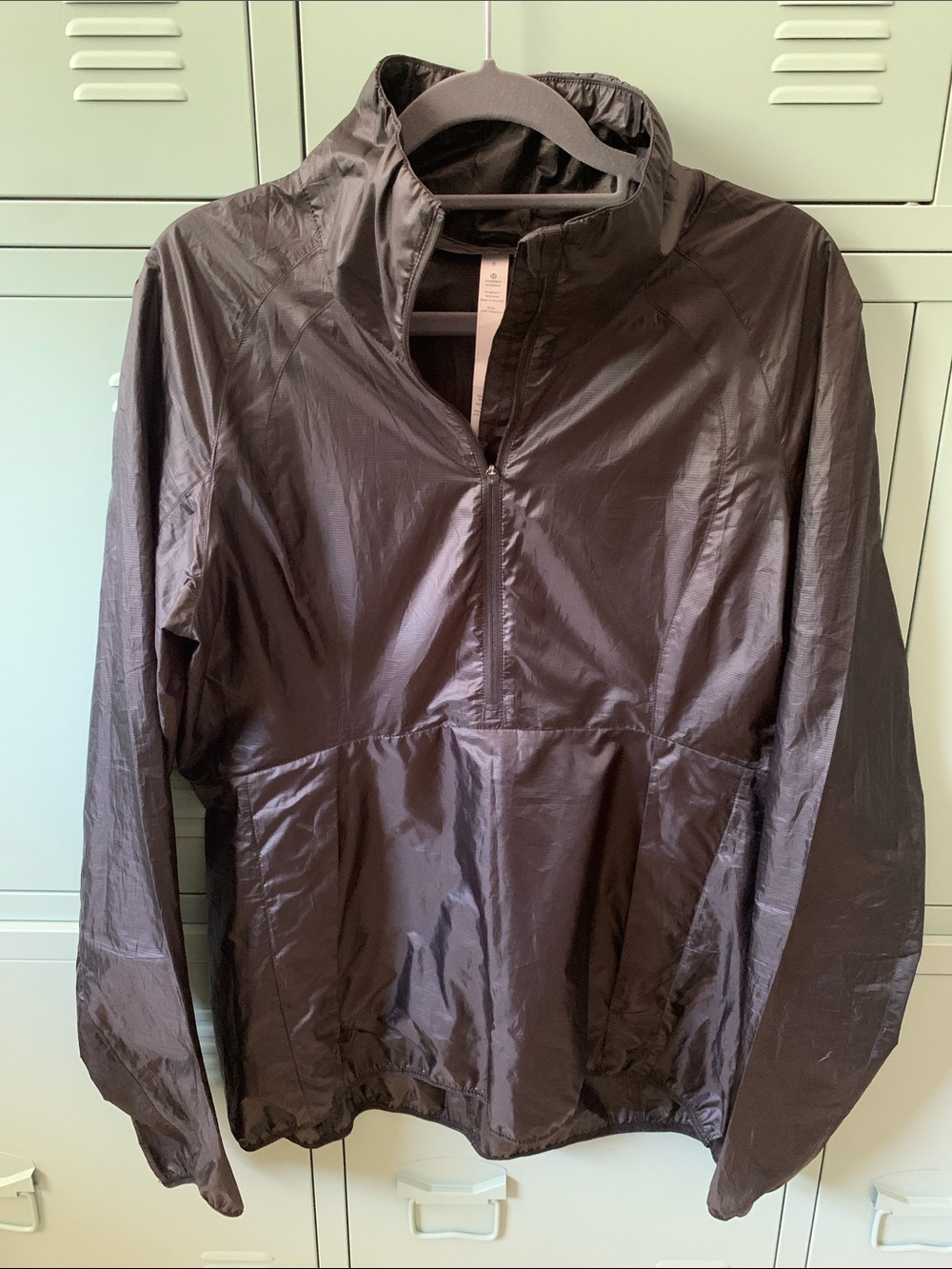Lululemon windbreaker